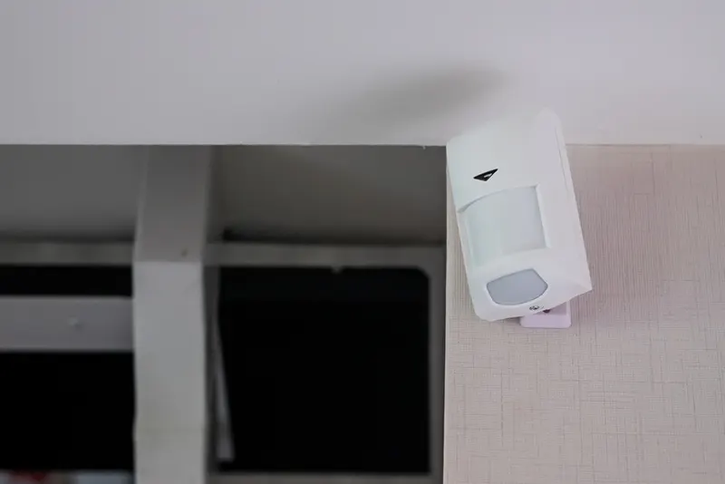 نحوه عملکرد سنسور PIR به زبان ساده